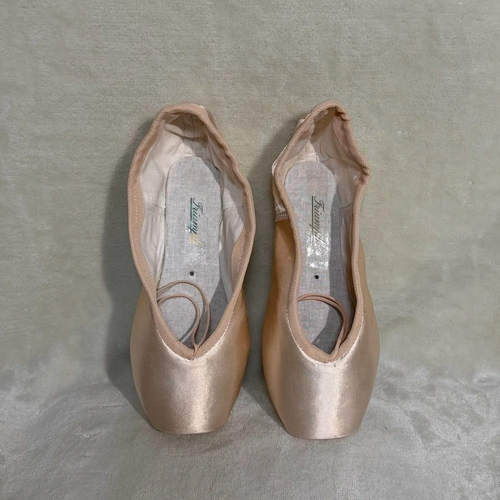 Nikolay Triumph Classic Pointe Shoes Shank Medium Width 4X Ballet Girls Size 3